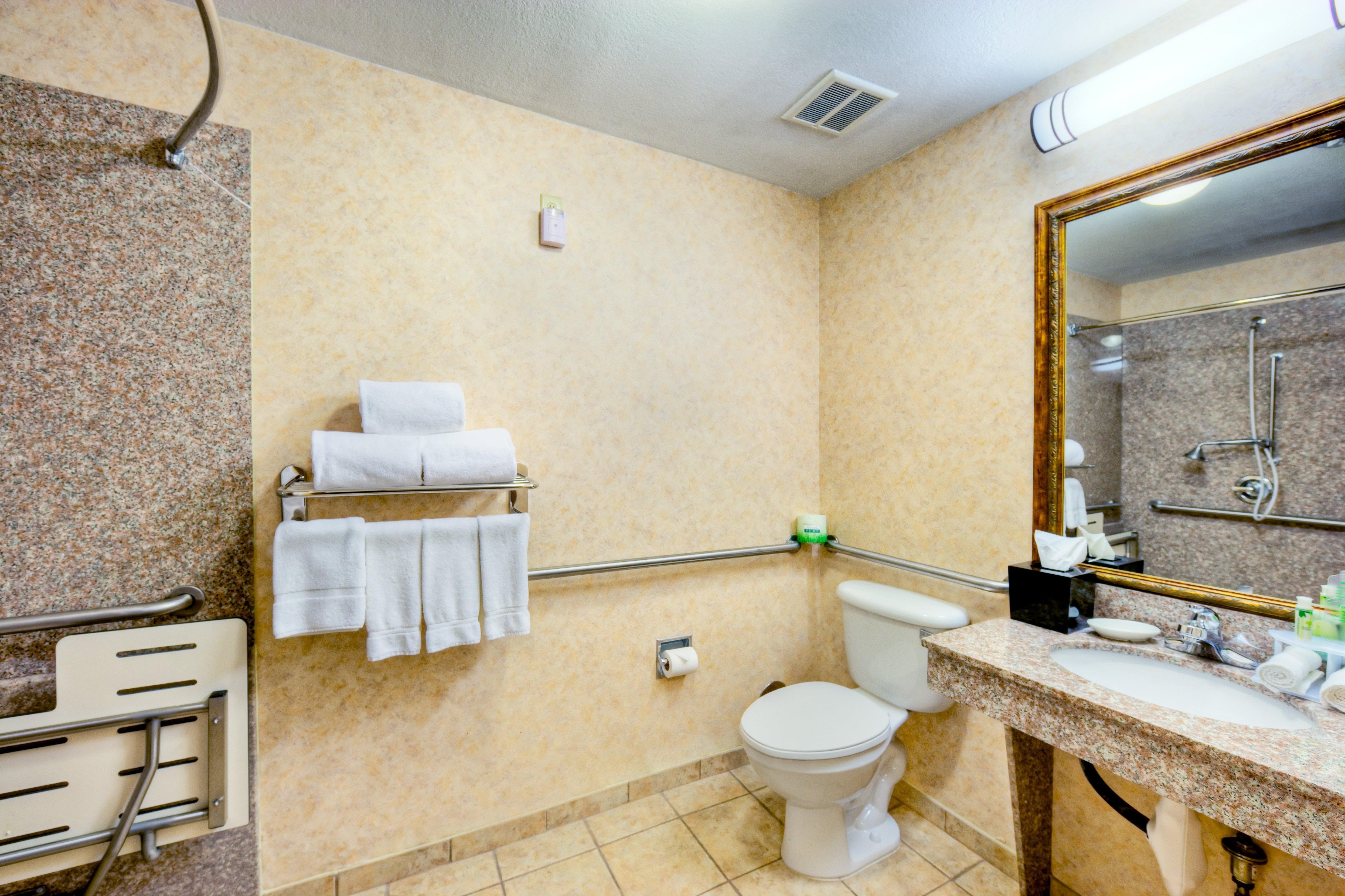 Holiday Inn Express And Suites Granbury By Ihg Exterior foto