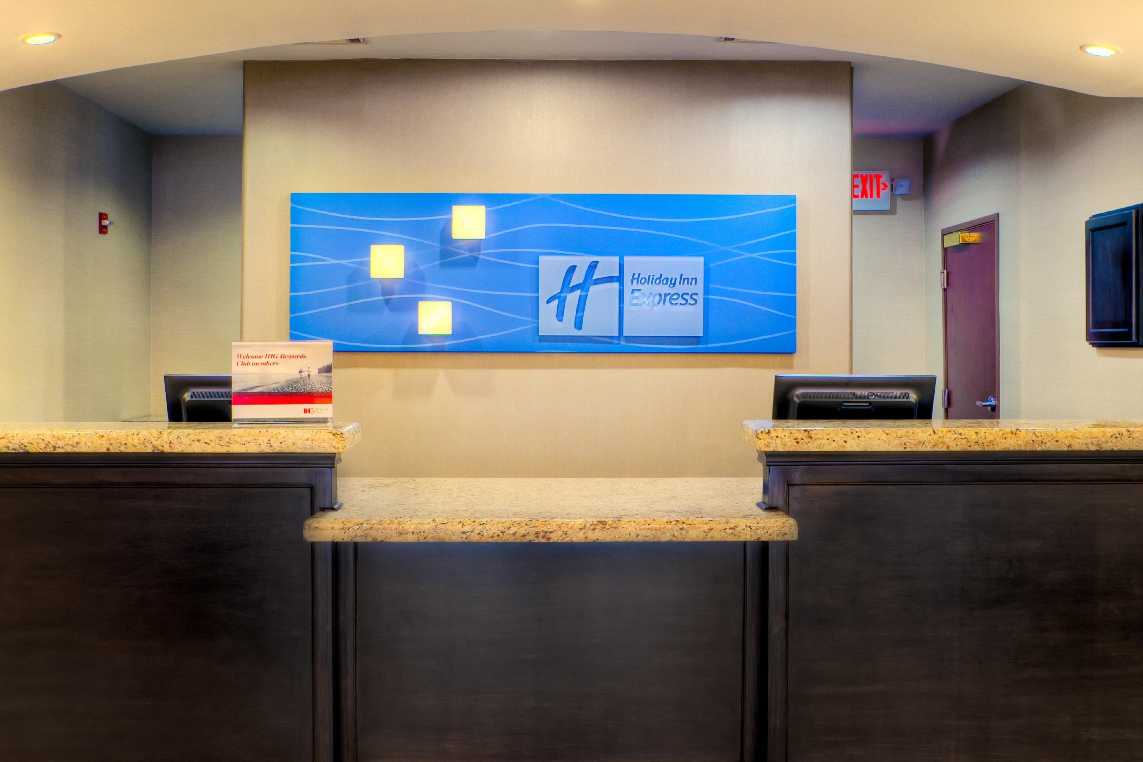 Holiday Inn Express And Suites Granbury By Ihg Exterior foto
